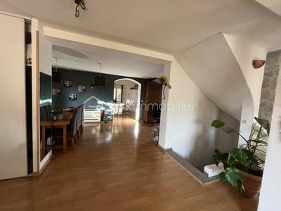 Maison - 187 m² - 5 pièces