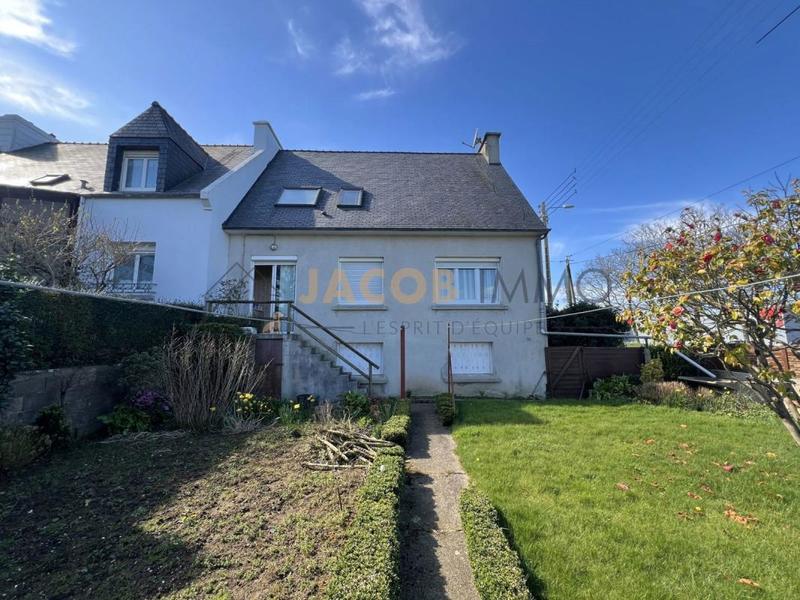 Maison - 93 m² - 5 pièces