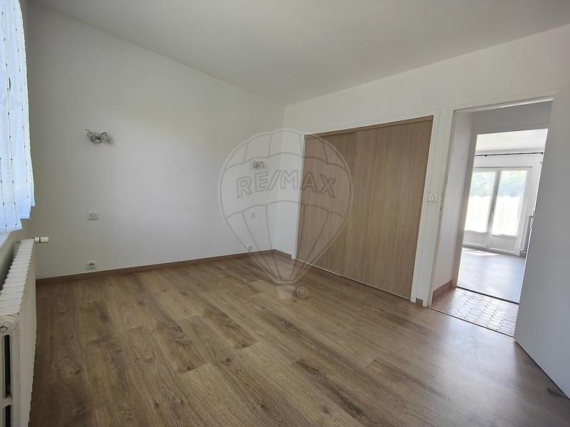 Maison - 180 m² - 7 pièces