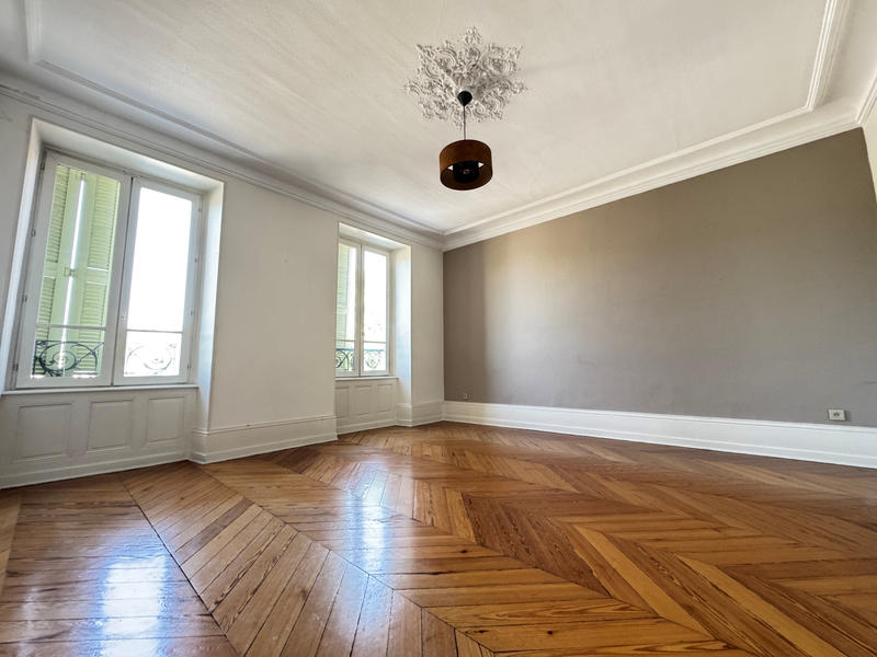 Appartement - 116 m² - 5 pièces