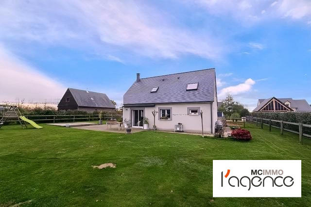 Maison traditionnelle - 94 m² - 5 pièces