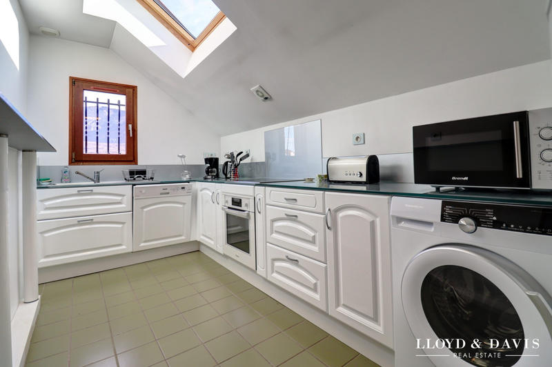 Maison - 170 m² - 7 pièces