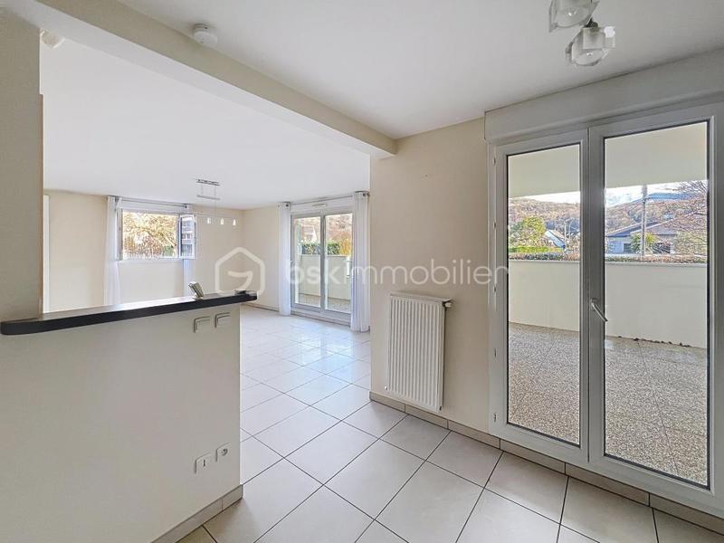 Appartement - 90 m² - 4 pièces