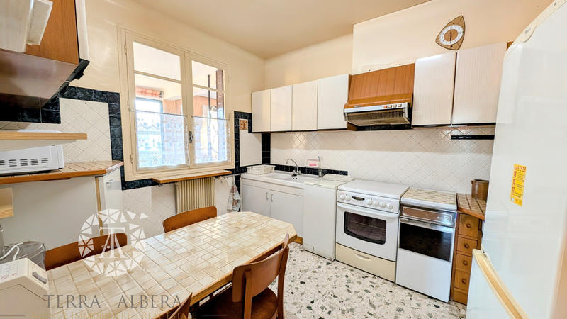 Villa - 308 m² - 12 pièces