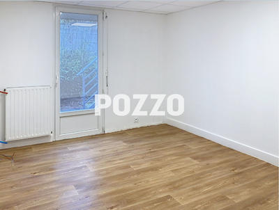 Local commercial - 12 m² - 1 pièce