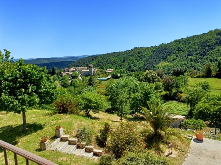 Maison - 208 m² - 6 pièces