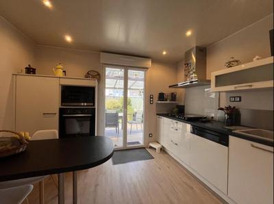 Maison - 138 m² - 7 pièces