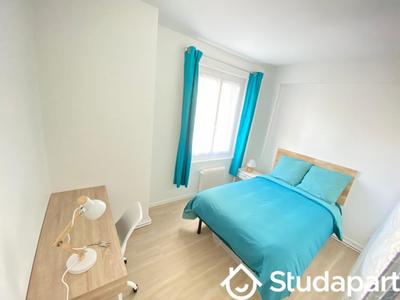 Chambre - 10 m² - 1 pièce