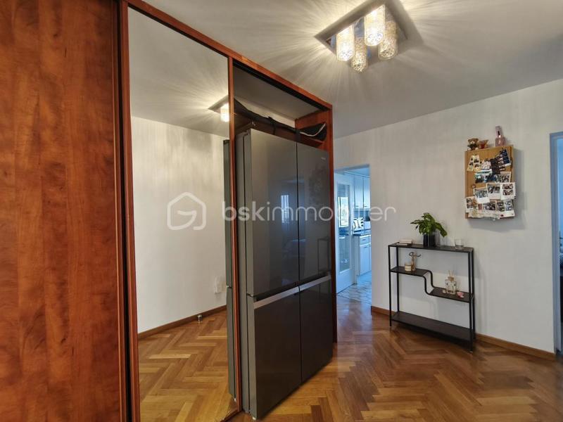 Appartement - 94 m² - 4 pièces