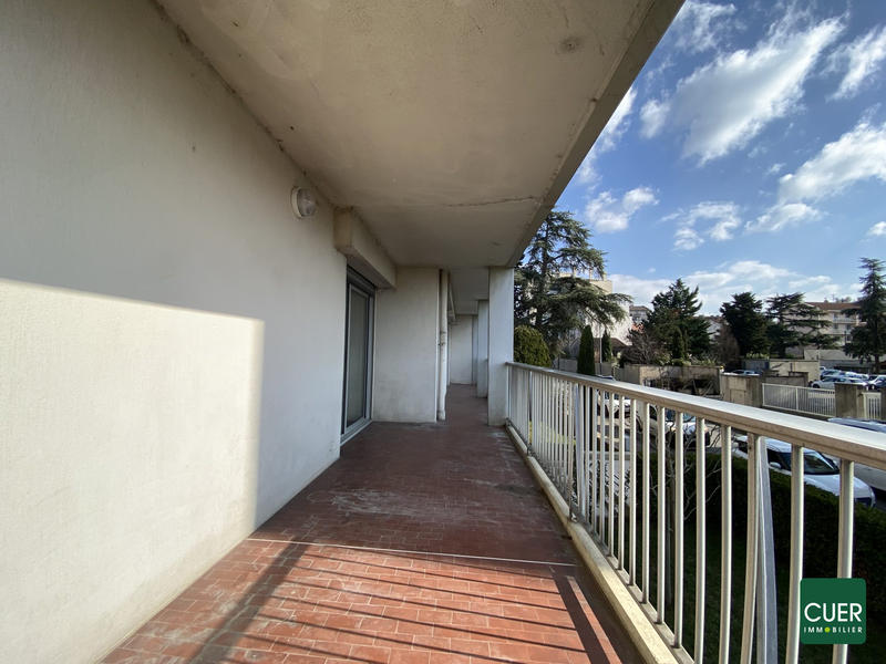 Appartement - 77 m² - 3 pièces