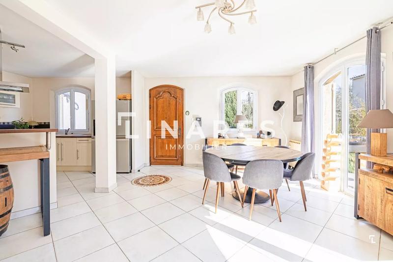 Maison - 162 m² - 5 pièces