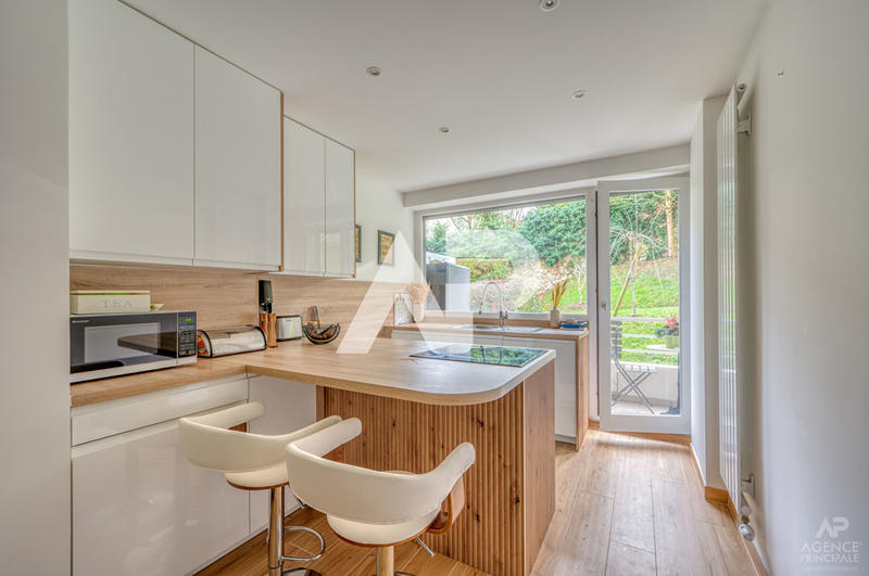 Appartement - 82 m² - 4 pièces