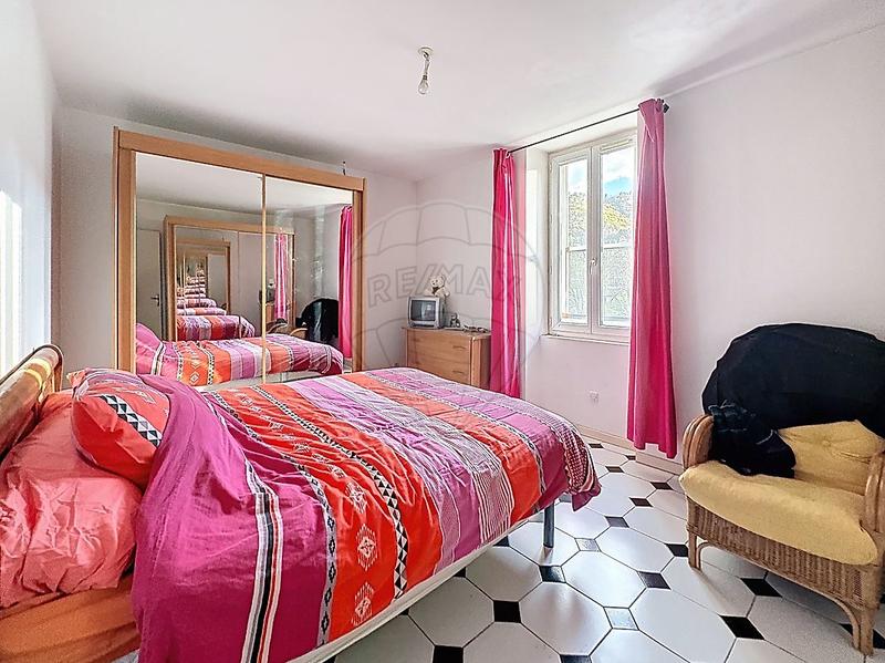 Immeuble - 268 m² - 12 pièces