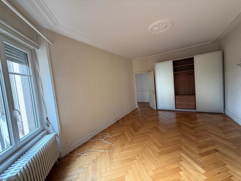 Appartement - 150 m² - 6 pièces