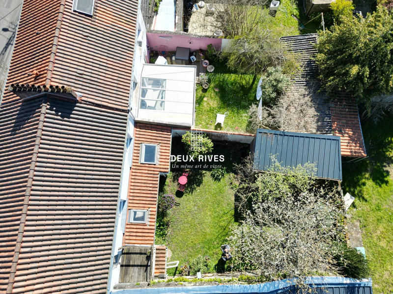 Maison traditionnelle - 180 m² - 8 pièces