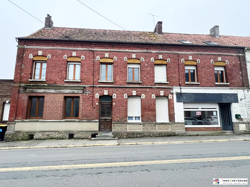 Immeuble - 304 m² - 2 pièces