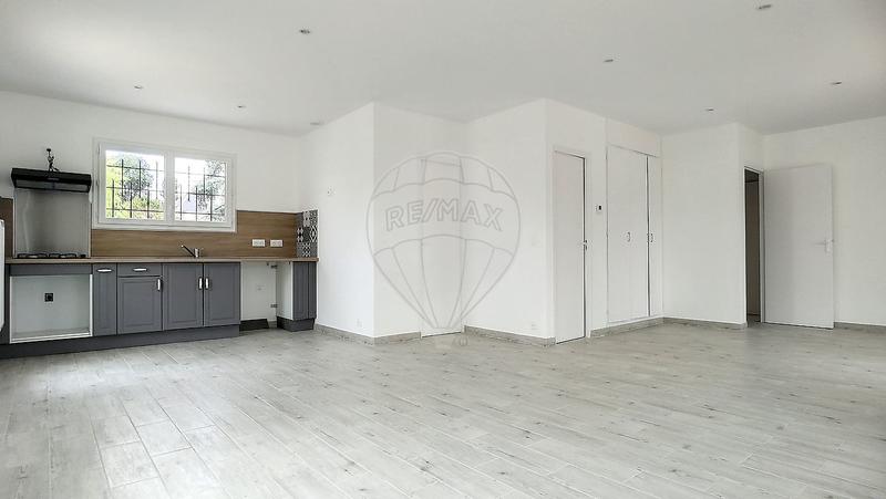 Maison - 94 m² - 4 pièces