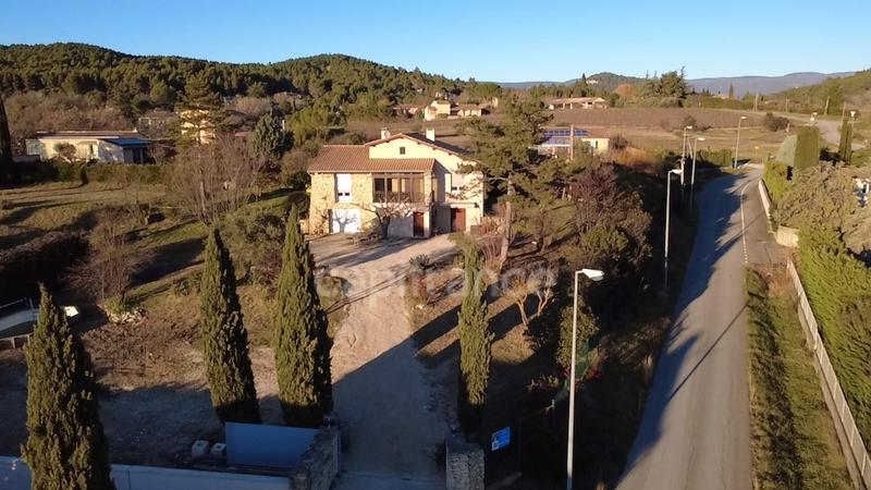 Maison - 143 m² - 4 pièces