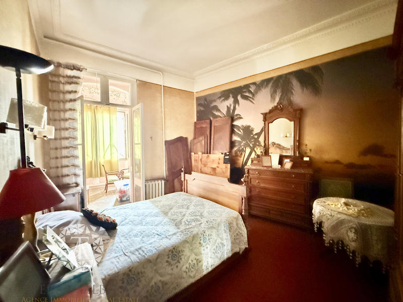 Maison de village - 240 m² - 7 pièces