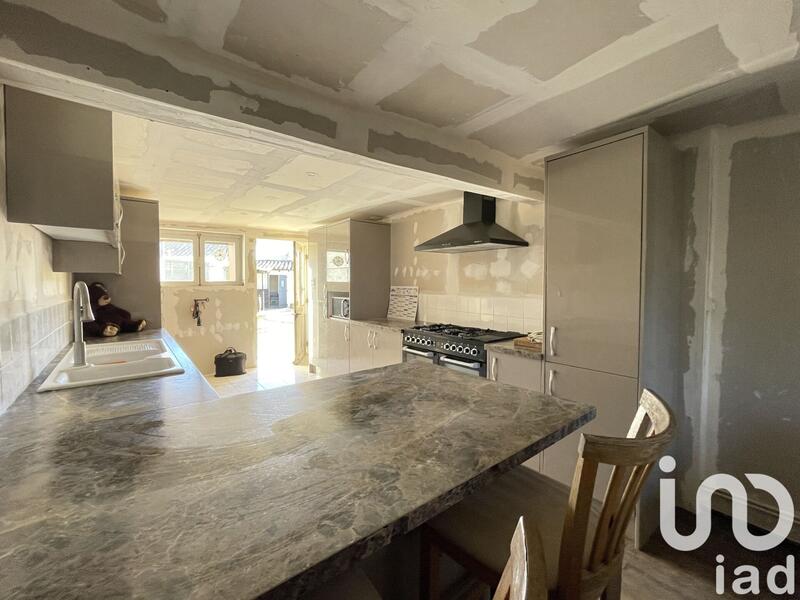 Maison - 88 m² - 5 pièces