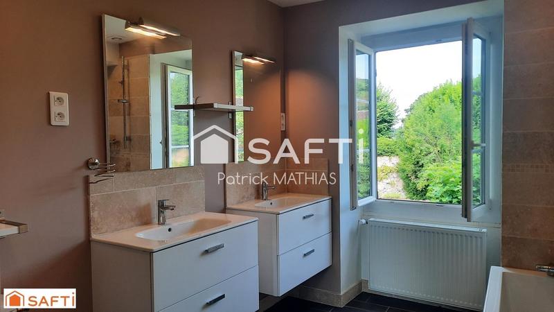 Maison de village - 200 m² - 8 pièces