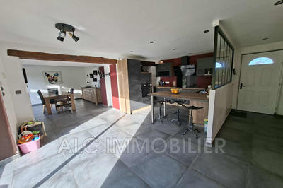 Maison - 128 m² - 5 pièces