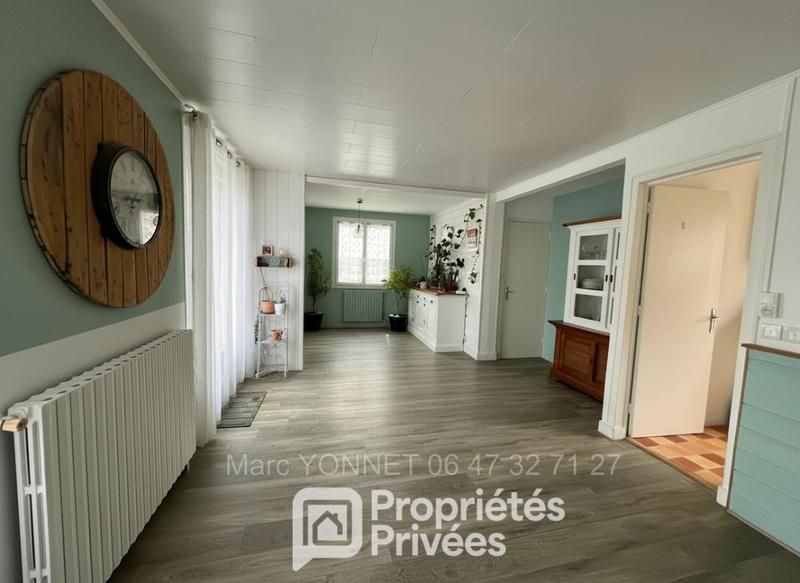 Maison - 95 m² - 8 pièces