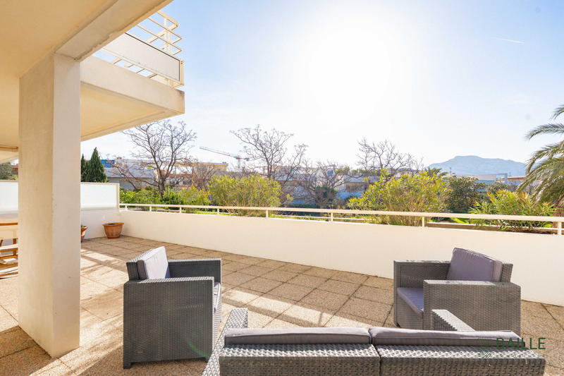 Appartement - 102 m² - 4 pièces