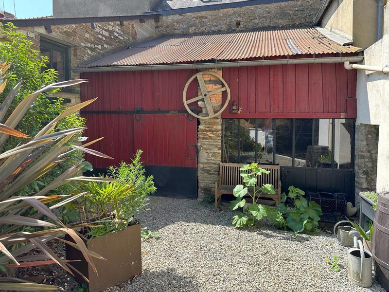 Maison - 102 m² - 5 pièces