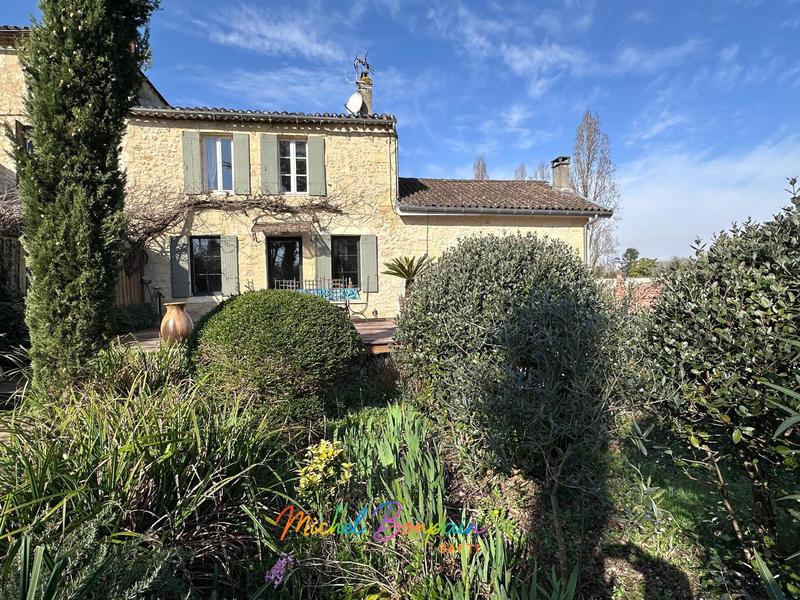 Maison - 157 m² - 6 pièces
