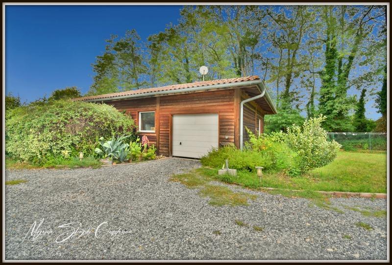 Propriété - 240 m² - 5 pièces