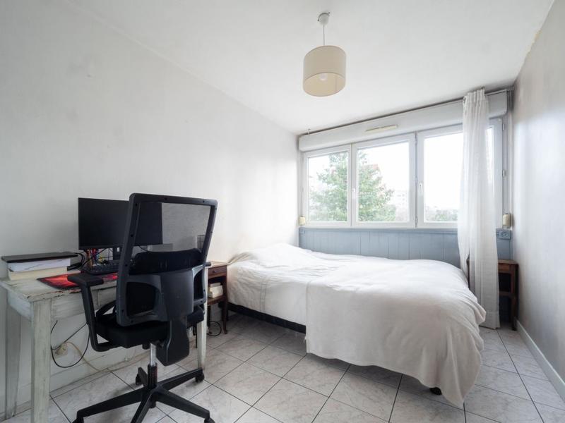 Appartement - 97 m² - 5 pièces