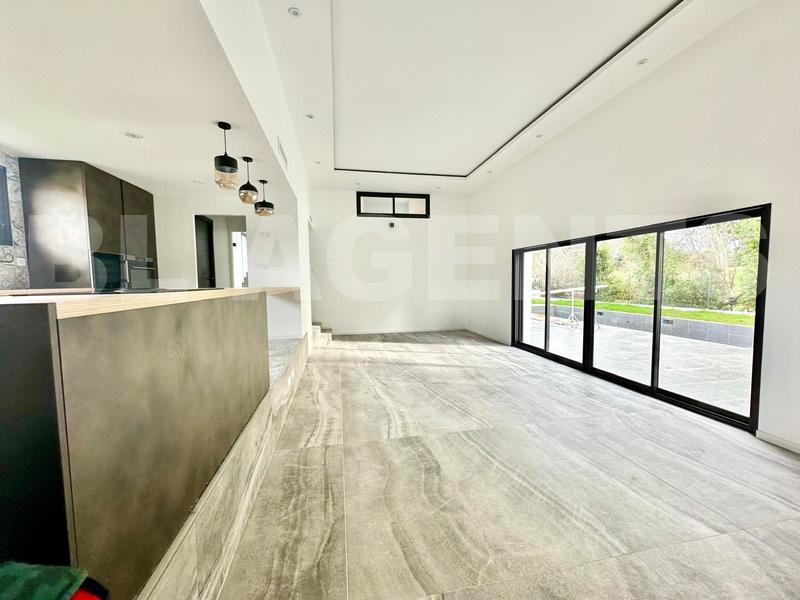 Maison contemporaine - 150 m² - 5 pièces