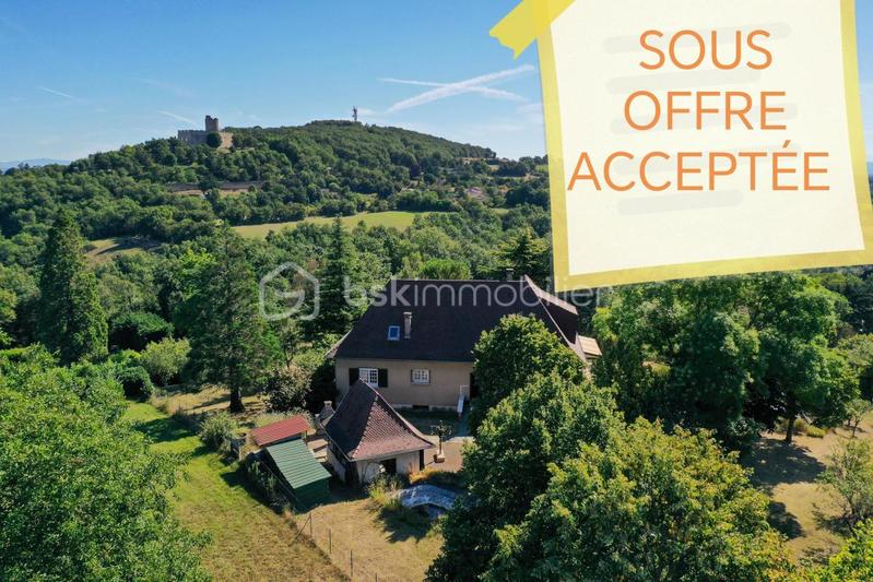 Propriété - 205 m² - 8 pièces