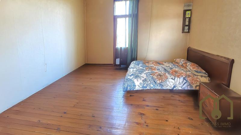 Maison - 212 m² - 9 pièces