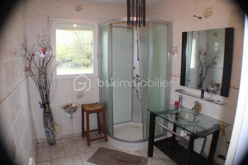 Maison - 93 m² - 5 pièces