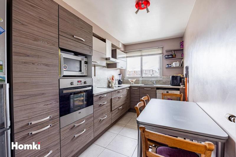 Appartement - 84 m² - 4 pièces