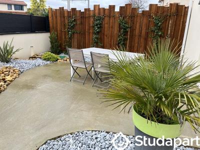 Chambre - 15 m² - 1 pièce