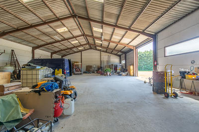 Local commercial - 380 m² - 6 pièces