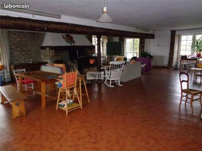 Propriété - 380 m² - 14 pièces