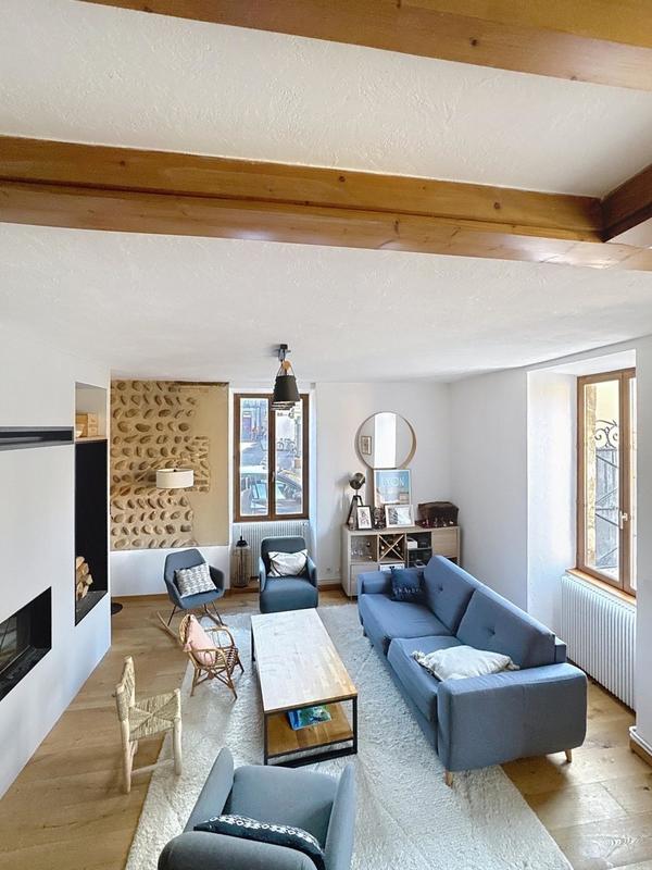 Maison - 185 m² - 7 pièces