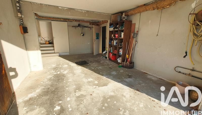 Maison - 252 m² - 12 pièces