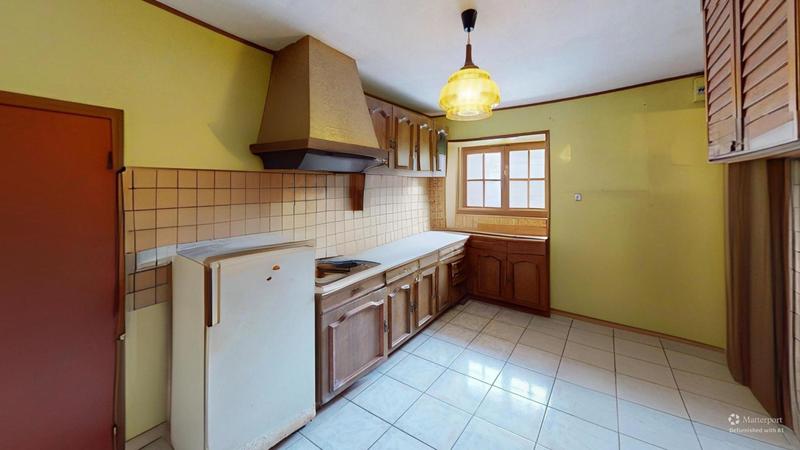 Maison - 180 m² - 9 pièces