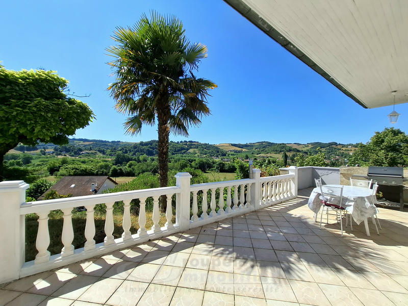 Maison - 138 m² - 4 pièces