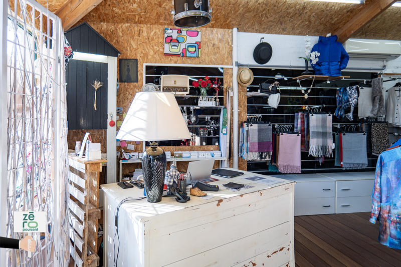 Fonds de commerce - Magasins - 150 m²