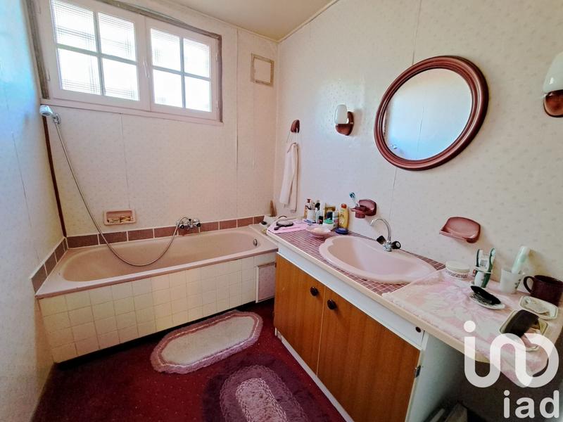 Maison - 196 m² - 8 pièces