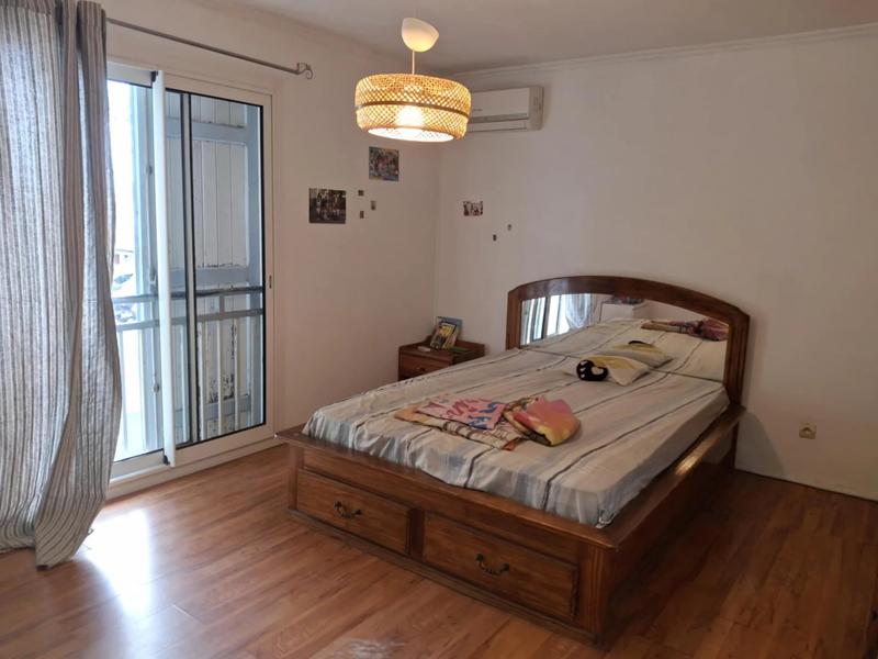 Immeuble - 241 m² - 10 pièces