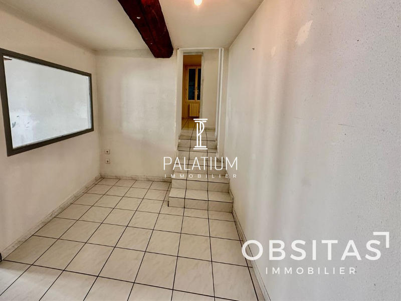 Appartement - 98 m² - 6 pièces