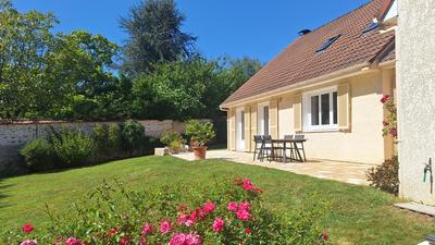 Maison - 215 m² - 7 pièces