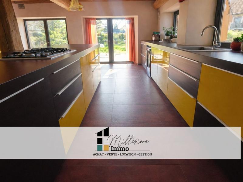 Maison ancienne - 265 m² - 8 pièces